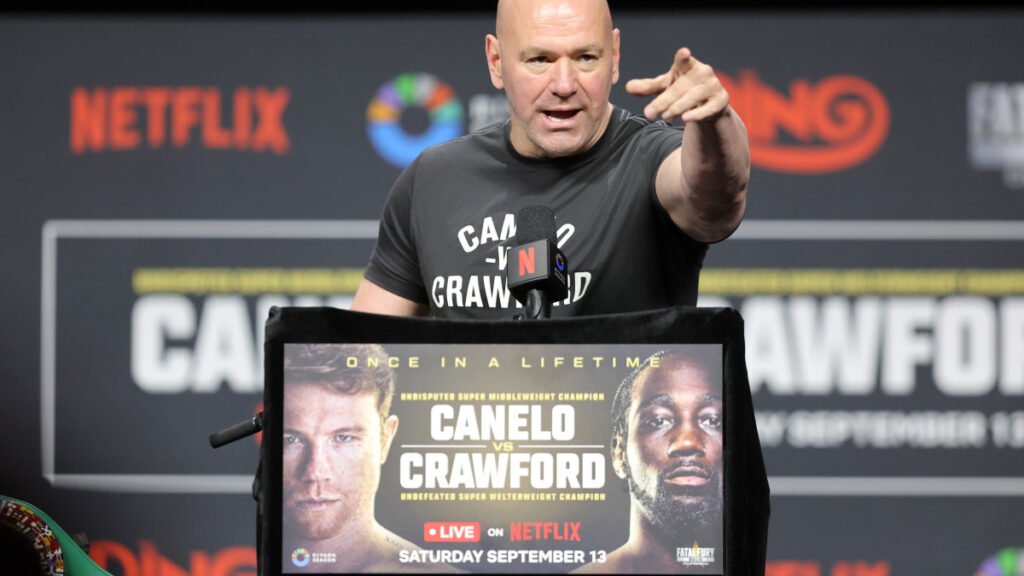 Oscar De La Hoya Blasts Dana White's Attempt to Change Boxing Oscar De La Hoya Blasts Dana White's Attempt to Change Boxing