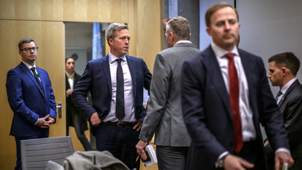 As US, Ukraine hammer out peace deal, security guarantees take center stage: Analysts As US, Ukraine hammer out peace deal, security guarantees take center stage: Analysts