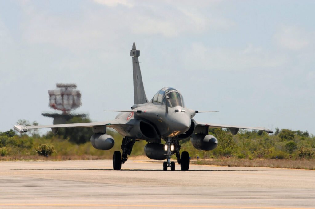 France to Sell Ukraine 100 Rafale Fighter Jets France to Sell Ukraine 100 Rafale Fighter Jets