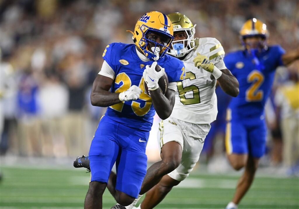 Instant analysis: Pitt defense overwhelms No. 16 Georgia Tech early to fuel upset win, preserve ACC title hopes Instant analysis: Pitt defense overwhelms No. 16 Georgia Tech early to fuel upset win, preserve ACC title hopes