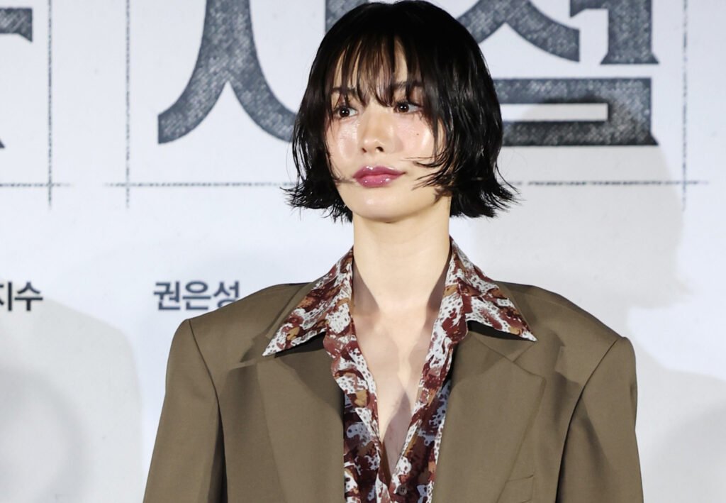 Actor Nana poses for photos during a press conference held at the Lotte Cinema Konkuk University branch in eastern Seoul on June 17. [NEWS1]