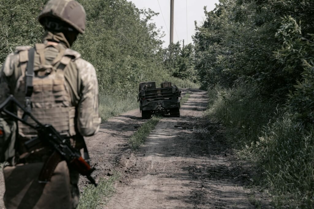 Ukraine doubles down on UGVs with new ARX Robotics order A Gereon UGV from ARX Robotics being used to deliver supplies in Ukraine.