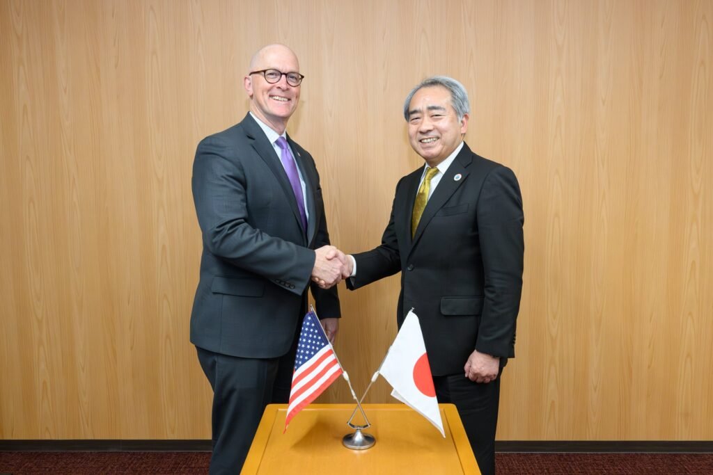 Japan, U.S. hold talks on FMS contract delays Japan, U.S. hold talks on FMS contract delays