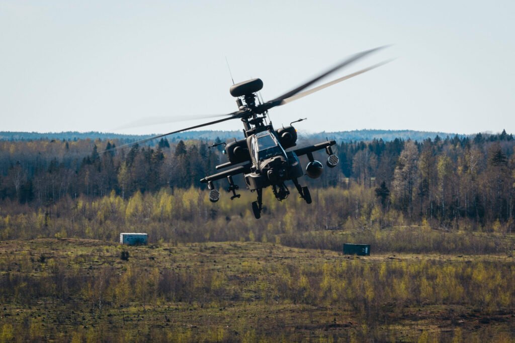 UK MoD downselects seven companies to offer ‘loyal wingmen’ for British Army Apaches
