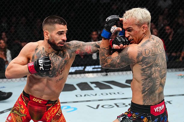 Charles Oliveira Offers His Prediction Watch: Ilia Topuria Knock Out Charles Oliveira - UFC 317 Main Event Replay