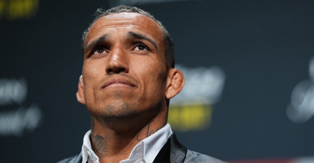 Charles Oliveira doesn’t rule out featherweight move for another UFC title: ‘I can still make 145’ Charles Oliveira doesn’t rule out featherweight move for another UFC title: ‘I can still make 145’
