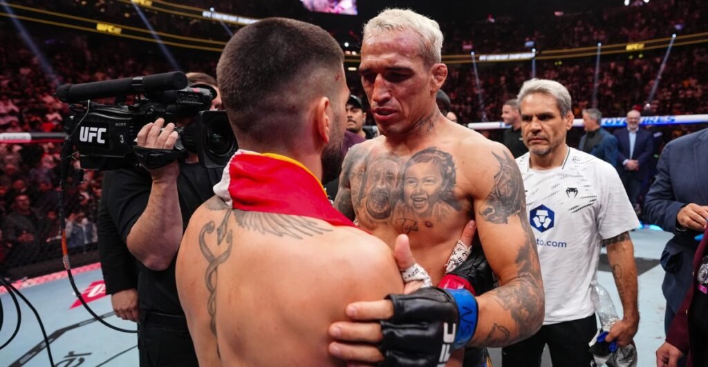 Charles Oliveira expects Ilia Topuria to knock out Justin Gaethje at UFC White House Charles Oliveira expects Ilia Topuria to knock out Justin Gaethje at UFC White House