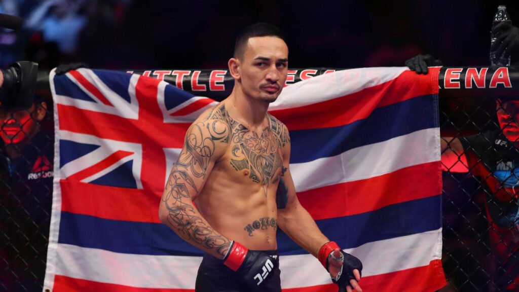 Coach: Max Holloway ahead of schedule in training for Charles Oliveira rematch