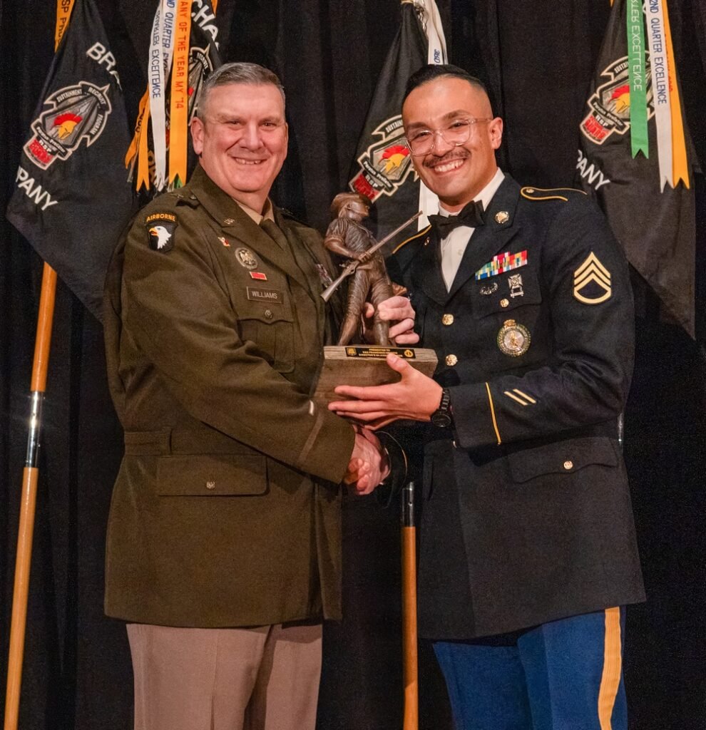 Staff Sgt. Francisco Orozco Named Illinois’ Top Army National Guard Recruiter for Second Year, Earns National Recognition