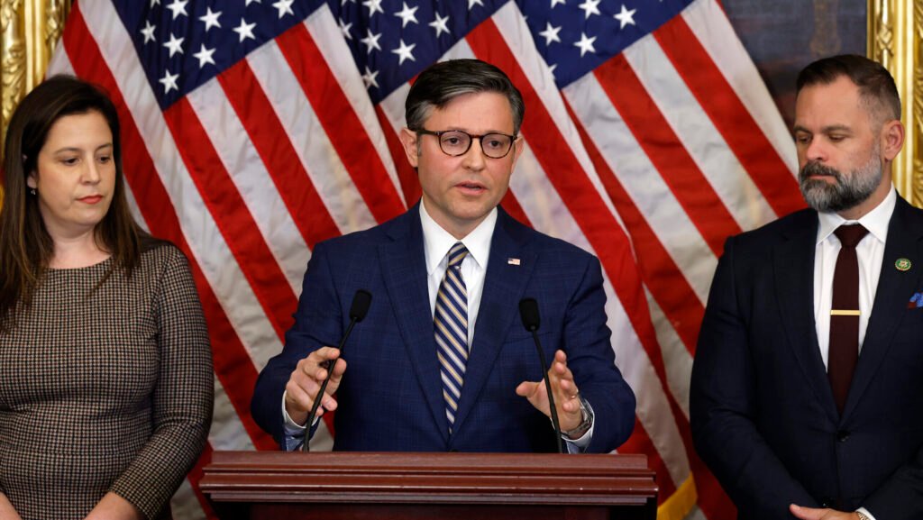 House passes $839B defense spending bill, teeing up end to government shutdown House passes $839B defense spending bill, teeing up end to government shutdown