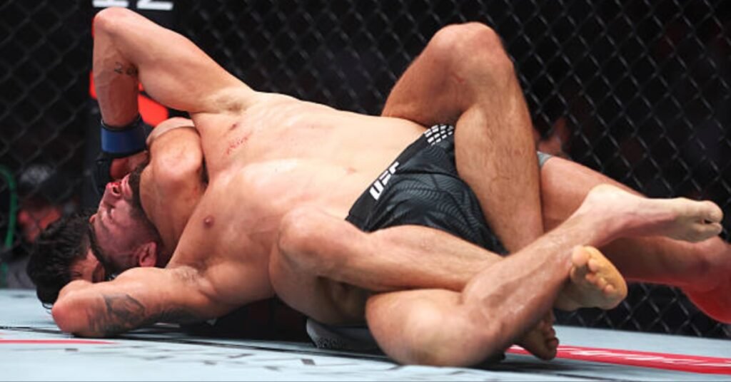 Jonathan Micallef Puts Oban Elliott to Sleep with Nasty Rear-Naked Choke - UFC 325 Highlights