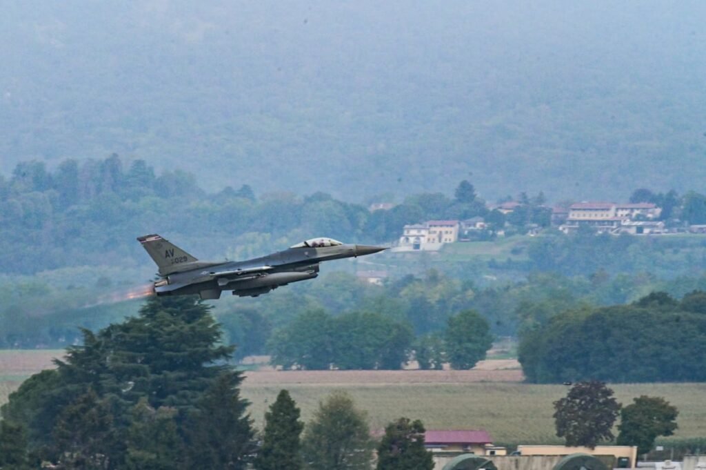 Philippines still eying F-16s, but costs are causing political headaches Philippines still eying F-16s, but costs are causing political headaches