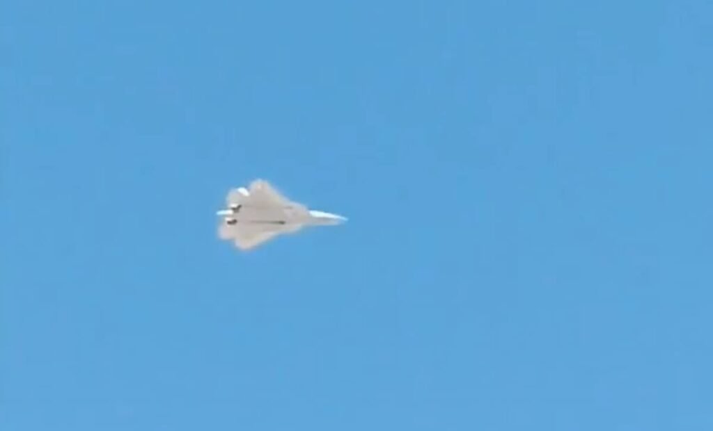 Su-57 Felon fighter seen again flying over Algeria