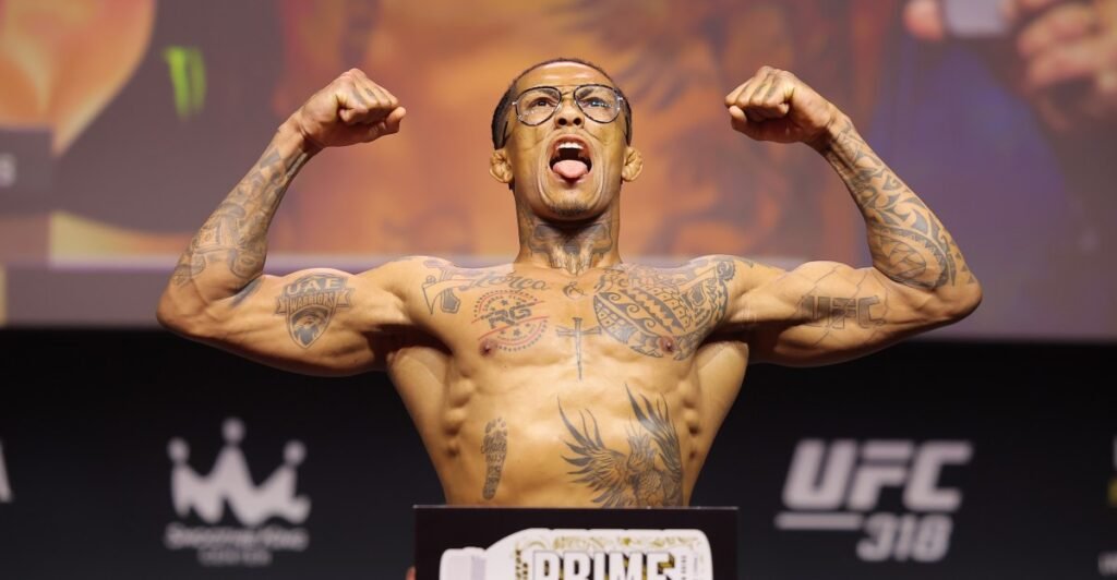 UFC Vegas 113 weigh-in video