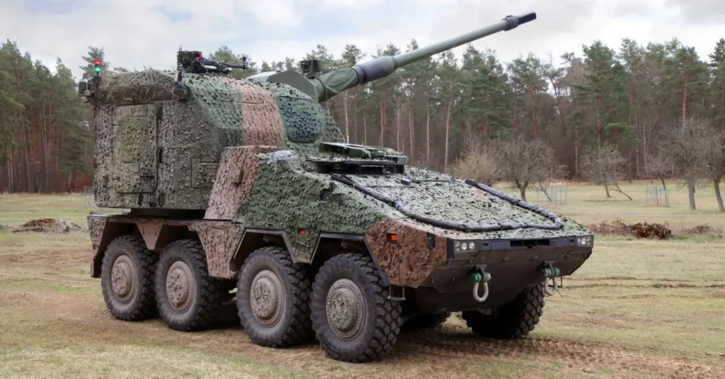 RCH_155_self-propelled_howitzer_on Boxer Rheinmetall