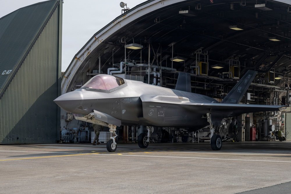 DVIDS – News – F-35A Lightning IIs arrive at Misawa Air Base F35A Lightning IIs arrive at Misawa Air Base