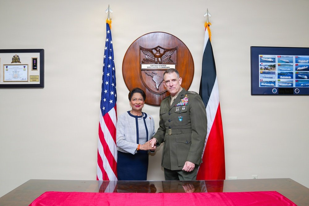 DVIDS – News – Trinidad and Tobago’s Prime Minister Kamla Persad-Bissessar visits SOUTHCOM Trinidad and Tobago
