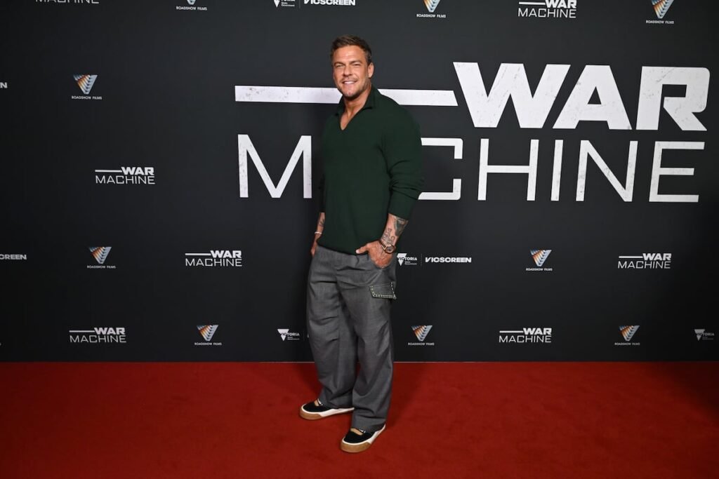 Finally, a training scenario with aliens Finally, a training scenario with aliens