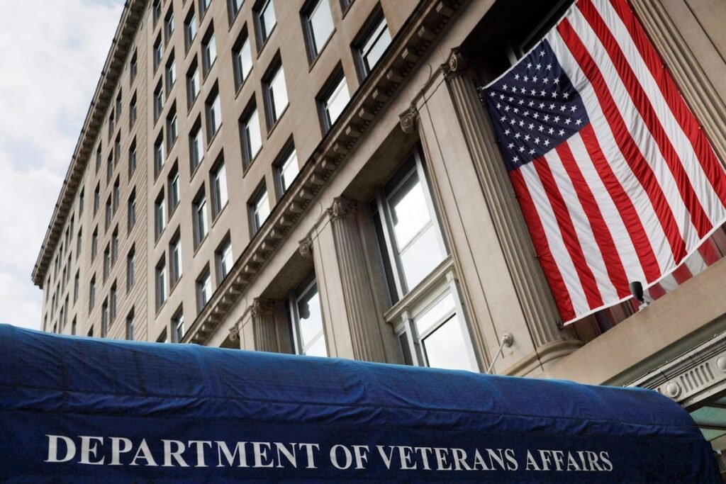 Former VA executive charged with accepting $16K worth of gifts