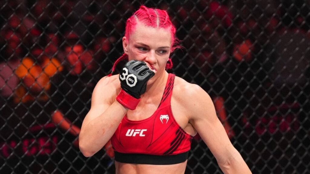 Gillian Robertson plans to make a statement against Amanda Lemos to earn title shot against Mackenzie Dern Gillian Robertson