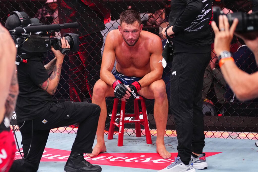 Reinier de Ridder would succeed more “if he could fix that cardio issue”, per ex-foe Reinier de Ridder defeated at UFC Vancouver