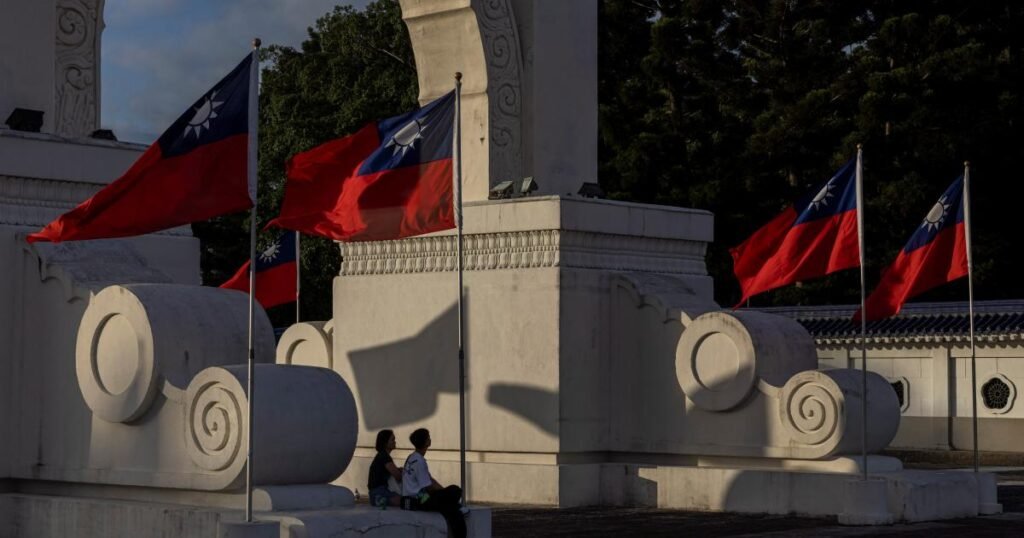 Taiwan Doesn’t Have to Choose