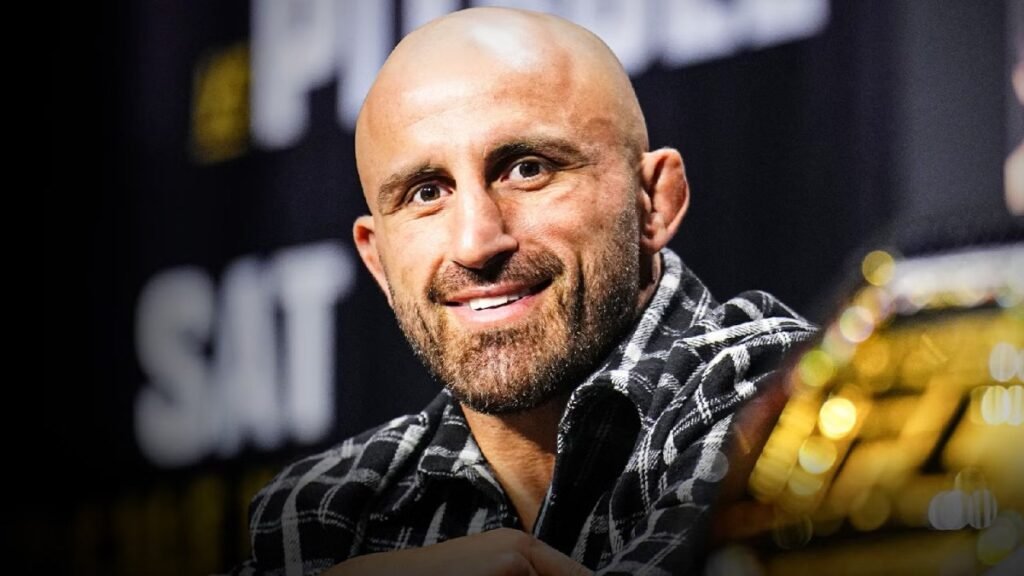 UFC champion gives Max Holloway vs. Charles Oliveira 2 prediction