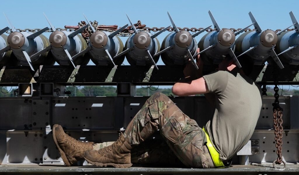 US substitutes ‘stand-off’ for ‘stand-in’ munitions against Iran