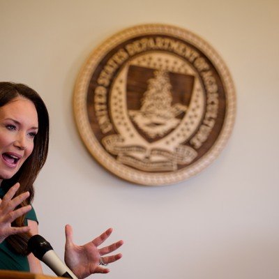 Forest Service to move HQ out of DC, shutter regional offices in sweeping overhaul Forest Service to move HQ out of DC, shutter regional offices in sweeping overhaul