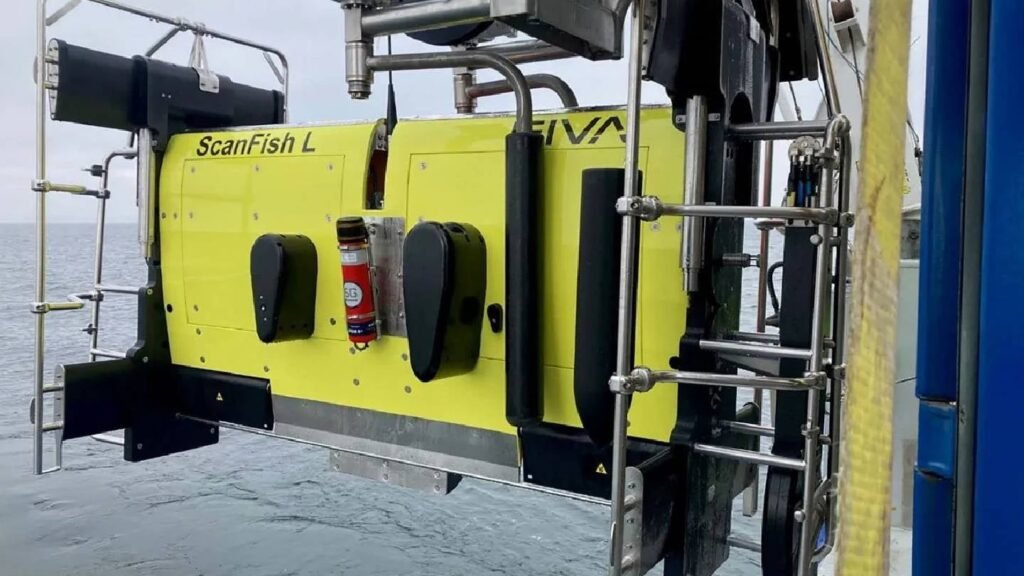 Royal Navy team tests C-ROTV underwater survey system in Denmark