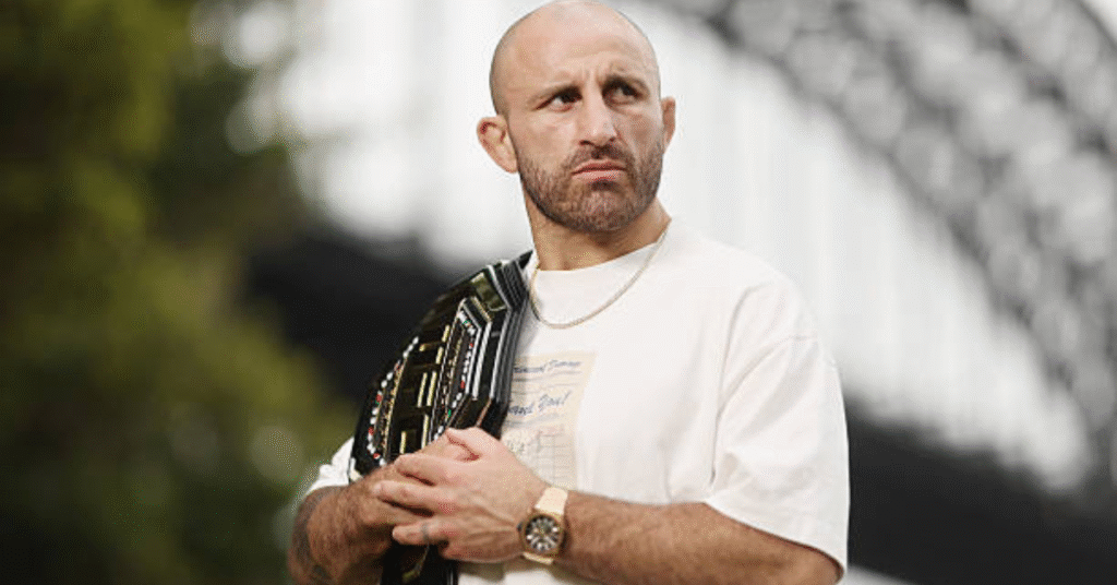 Surging UFC Featherweight Plans To Retire Alexander Volkanovski Soon Alexander Volkanovski Embraces UFC 325 Rematch Despite Questions Over Legacy