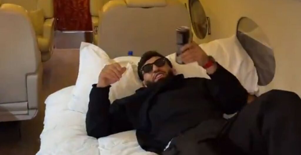 Tsarukyan reacts to American Airlines removal, upgrades to private jet