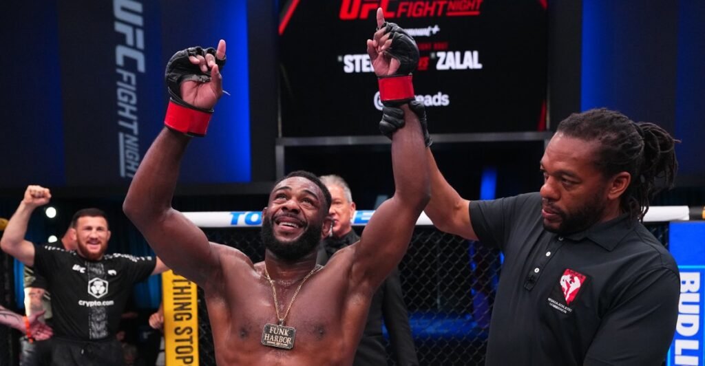 ‘Championship caliber’: Pros react to Aljamain Sterling’s lopsided UFC Vegas 116 main event win