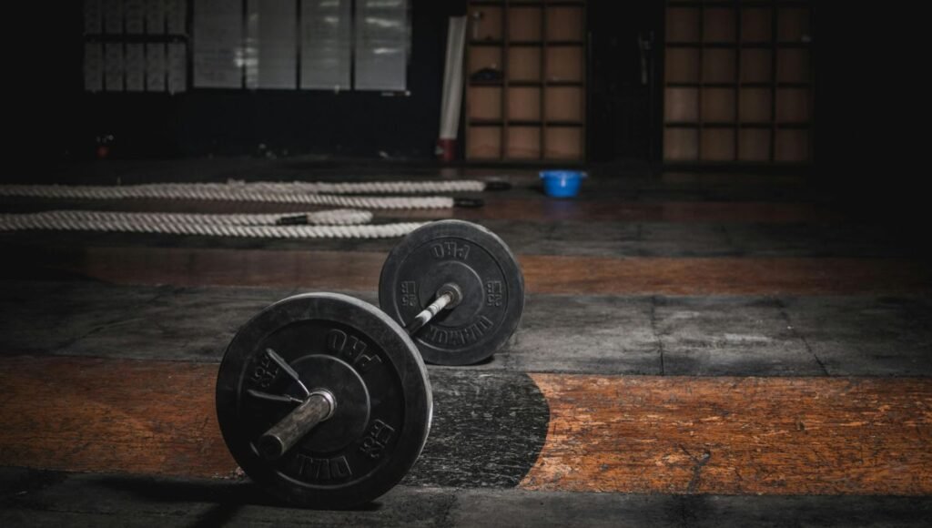 89-Year-Old Saskatoon Powerlifter Trains to "Stay Out of the Nursing Home"