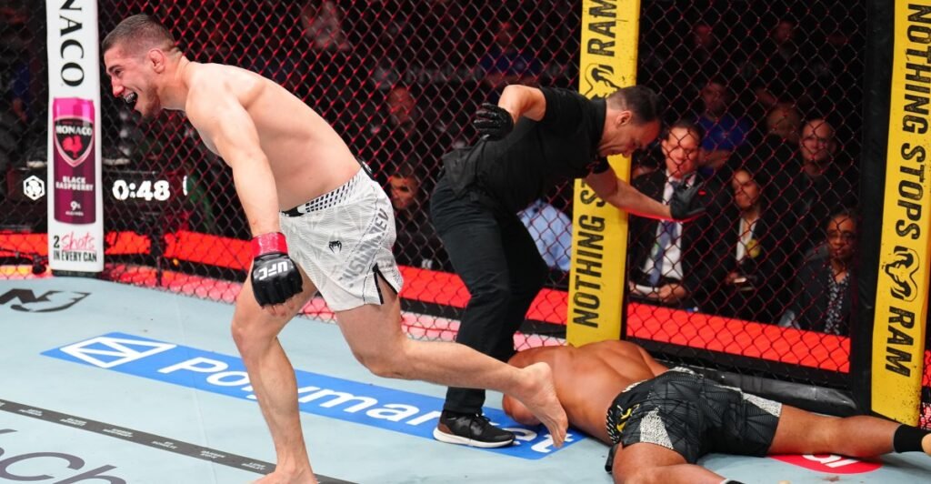 Baisangur Susurkaev puts Djorden Santos to sleep in third round at UFC 328 to remain undefeated