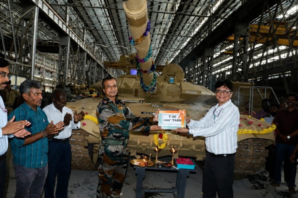 India’s 1,000th homemade T-90 tank rolled off the line India’s 1,000th homemade T-90 tank rolled off the line