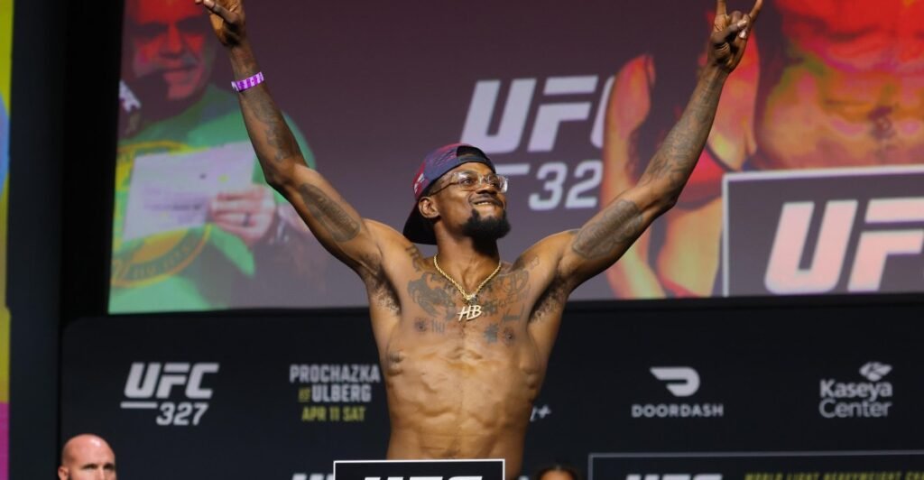 Kevin Holland vs. Jacobe Smith set for UFC OKC