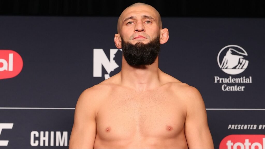 Khamzat Chimaev ‘vomited green bile, almost died’ during harrowing UFC 328 weight cut Khamzat Chimaev on the scale at the UFC 328 official weigh-in
