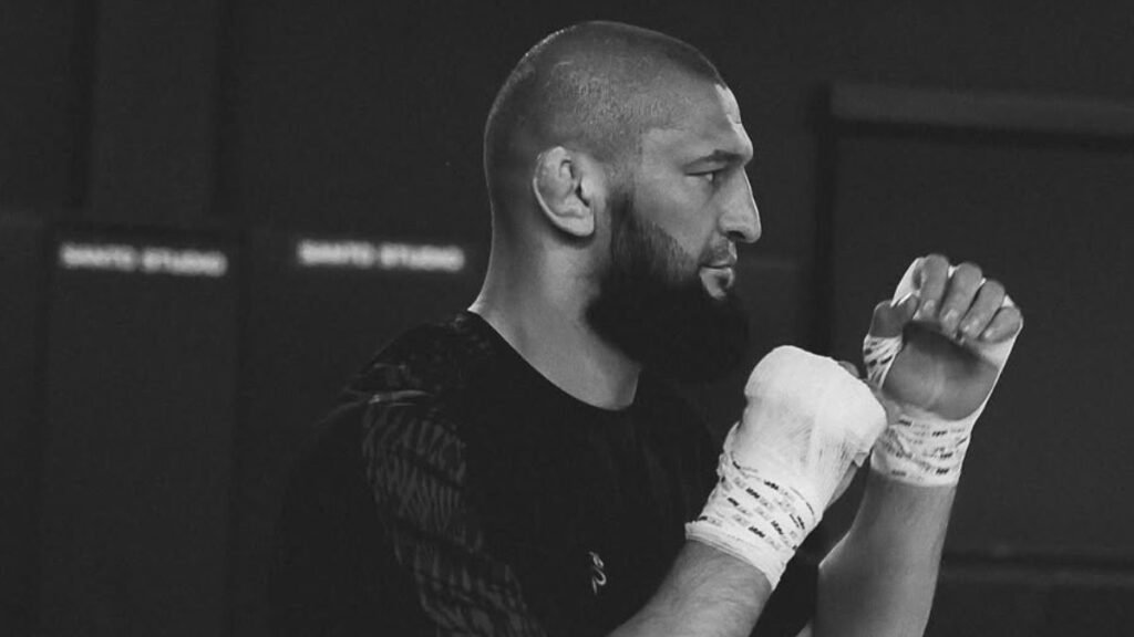 Khamzat Chimaev vs Sean Strickland judging was ‘perfect’, says John McCarthy Khamzat Chimaev