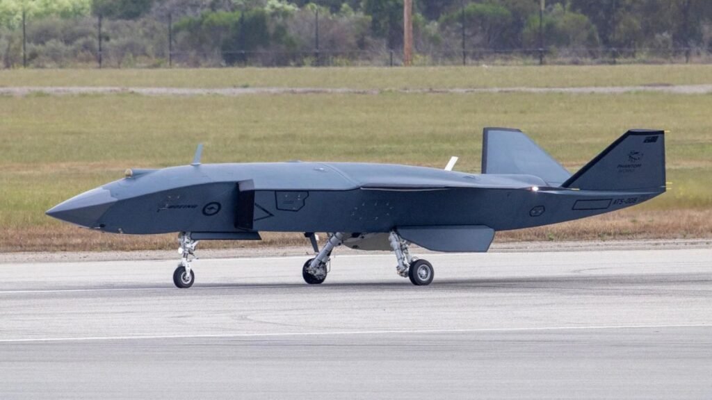 MQ-28 Ghost Bat Now Flying Over The Pacific From U.S. Navy Base MQ-28 Ghost Bat Now Flying Over The Pacific From U.S. Navy Base