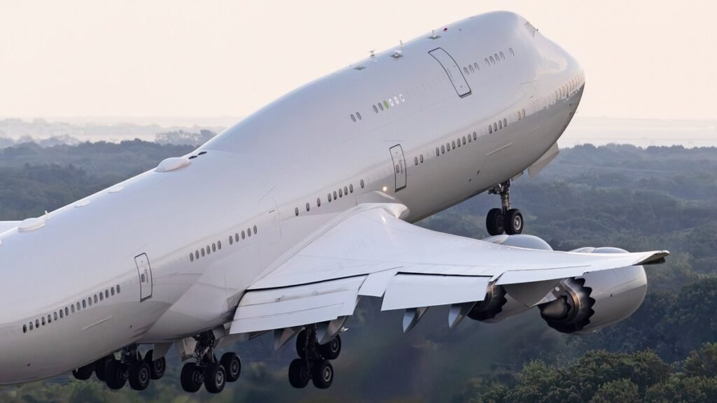 New VC-25B Air Force One "Bridge" Aircraft Now Fully Modified And Flight Tested