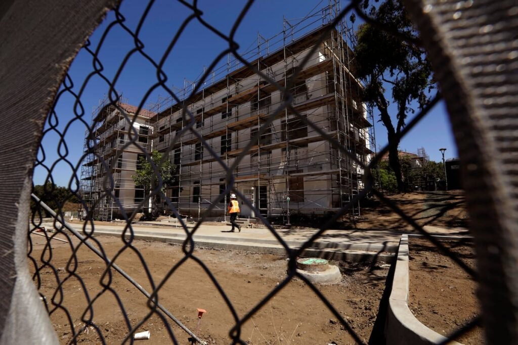 Pests, crime, litigation plague plans for VA’s Los Angeles campus