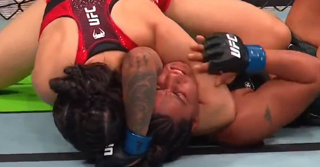 Shi Ming Sends Macau Crowd Into Frenzy as She Chokes Out Puja Tomar