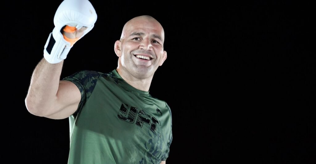 UFC legends collide! Glover Teixeira vs. Shogun Rua booked for Aug. 29 in Brazil UFC legends collide! Glover Teixeira vs. Shogun Rua booked for Aug. 29 in Brazil