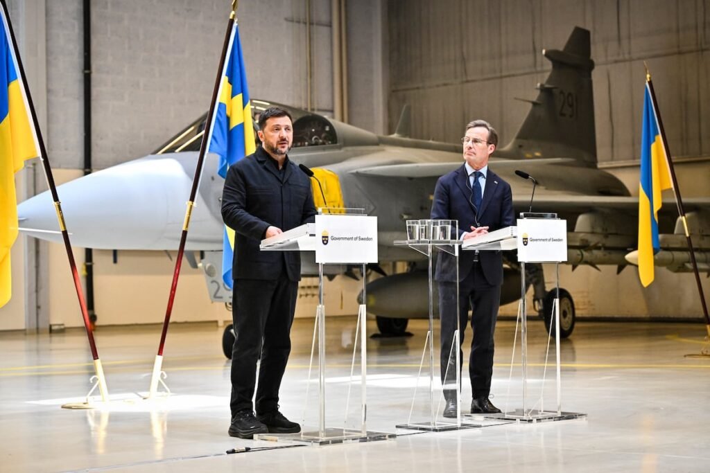 Ukraine to buy 20 new Gripen jets, Sweden to donate older jets sooner
