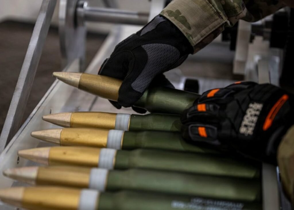 Air Force unit’s new ammo-linking machine saves $4 million a year Air Force unit’s new ammo-linking machine saves $4 million a year