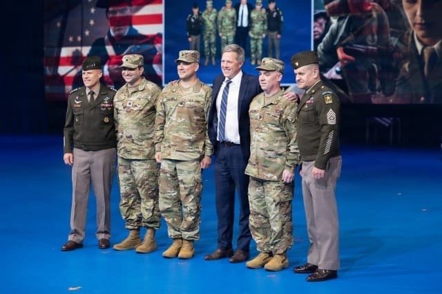 Army Commissions Second Cohort of Tech Executives into Executive Innovation Corps Army Commissions Second Cohort of Tech Executives into Executive Innovation Corps