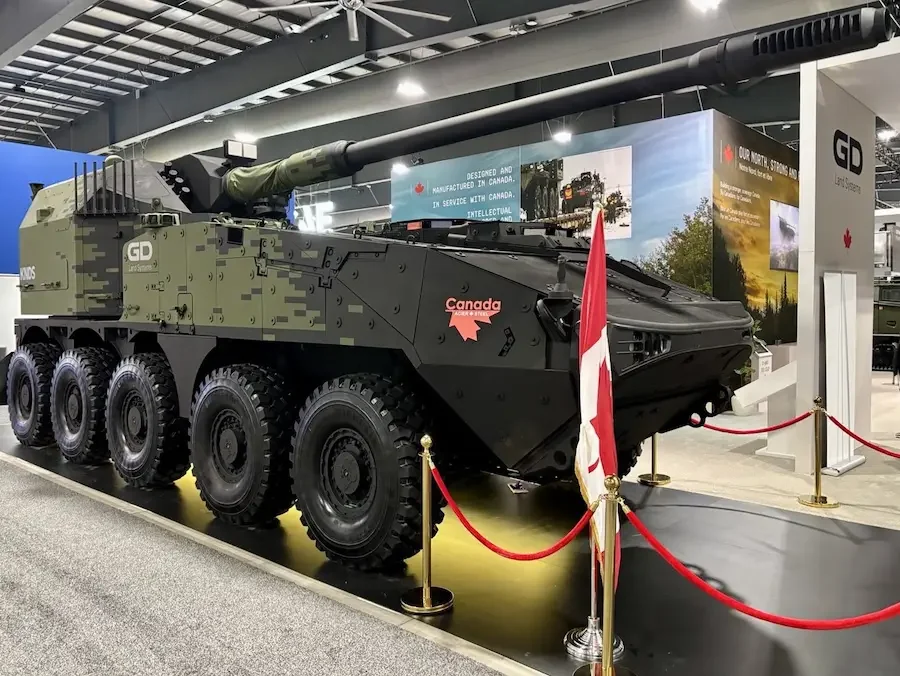 Canada Unveils Grizzly 10×10 Self-Propelled Howitzer Canada Unveils Grizzly 10x10 Self-Propelled Howitzer