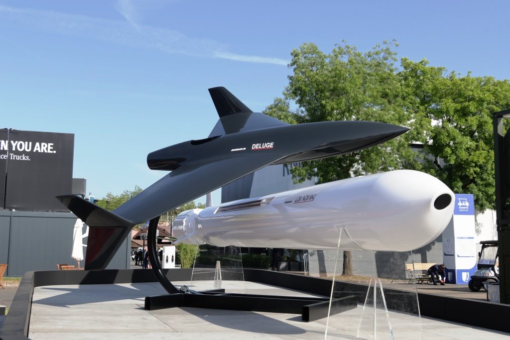 Eurosatory 2026 – MBDA upgrades the MdCN/NCM to the Mk II standard and develops the Ground Launch System for the LCM, the Land Cruise Missile Mk II Eurosatory 2026 - MBDA upgrades the MdCN/NCM to the Mk II standard and develops the Ground Launch System for the LCM, the Land Cruise Missile Mk II