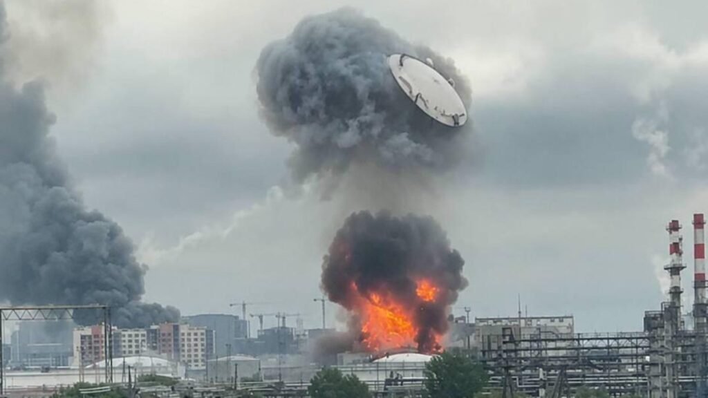 Extraordinary Footage From Moscow Under Heavy Ukrainian Aerial Attack